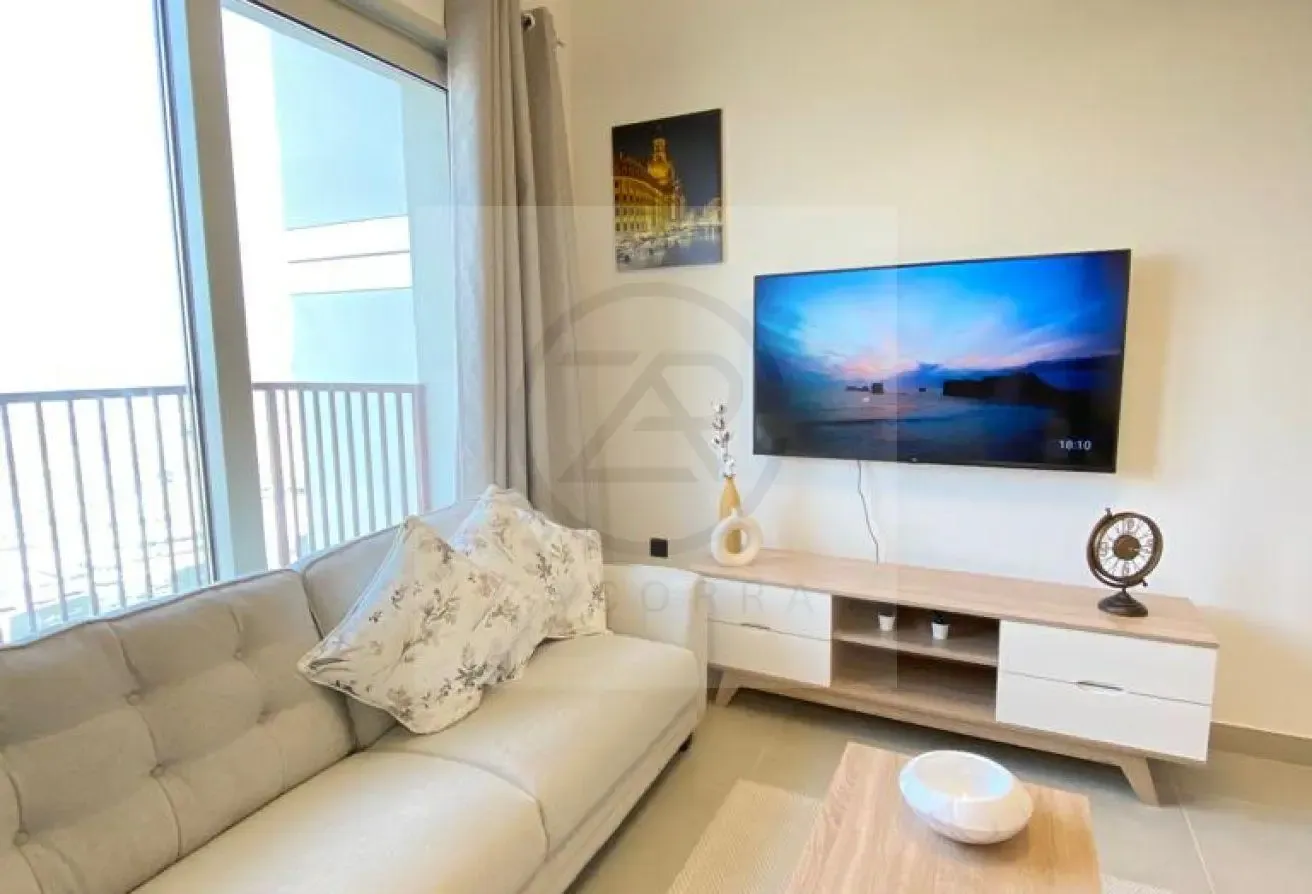 Fully Furnished | Mid Floor | Available Now