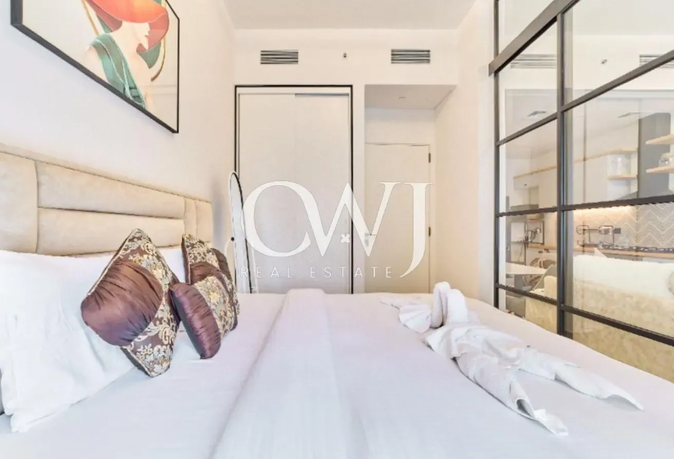 Pool Views | Furnished | Flexible Cheques | Vacant