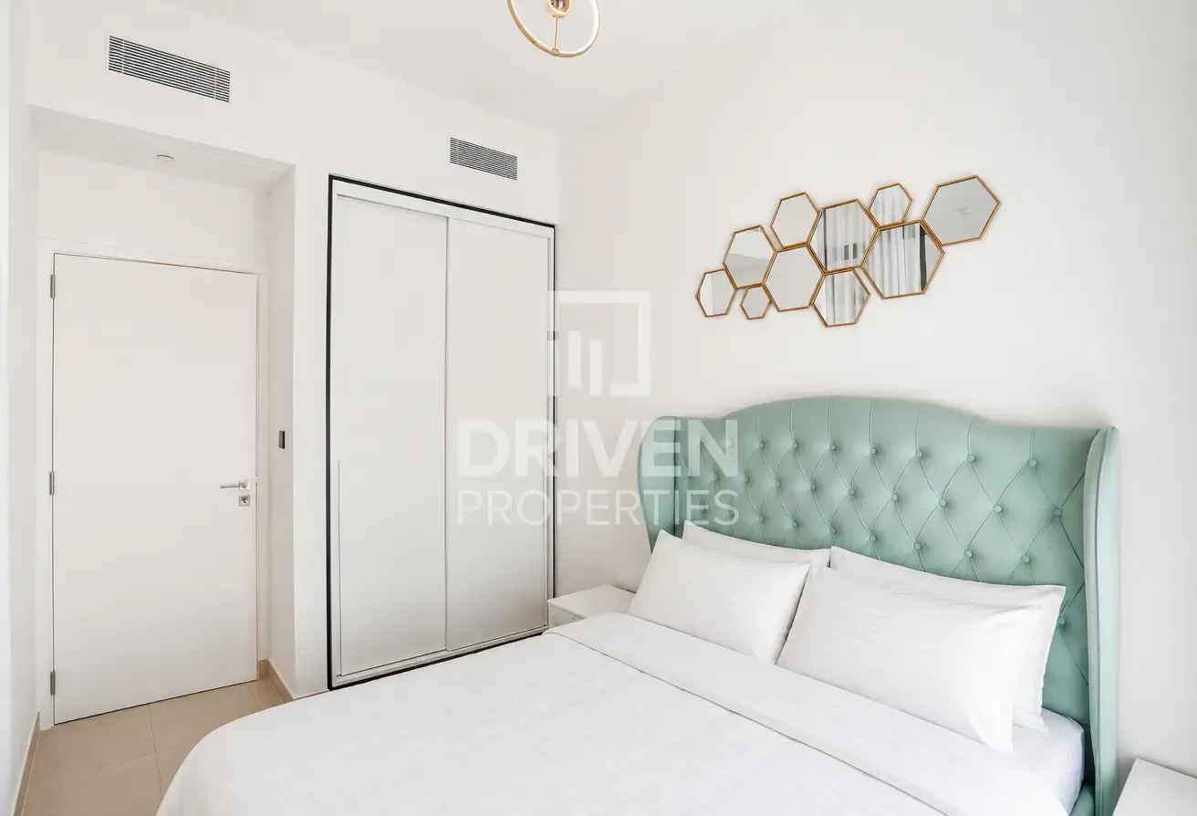 Pool View | Ready to move in | Fully Furnished