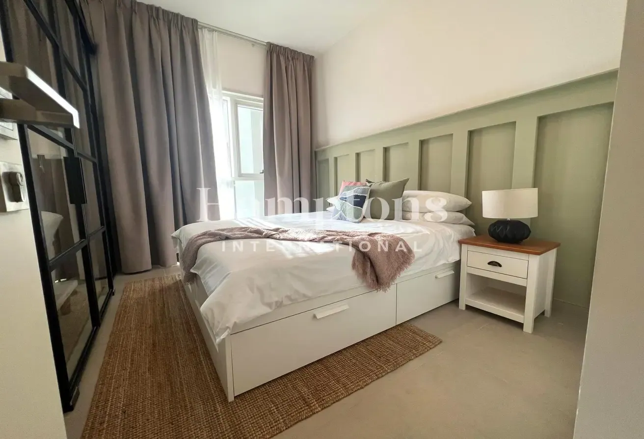 6 Cheques | Fully Furnished | Pool View