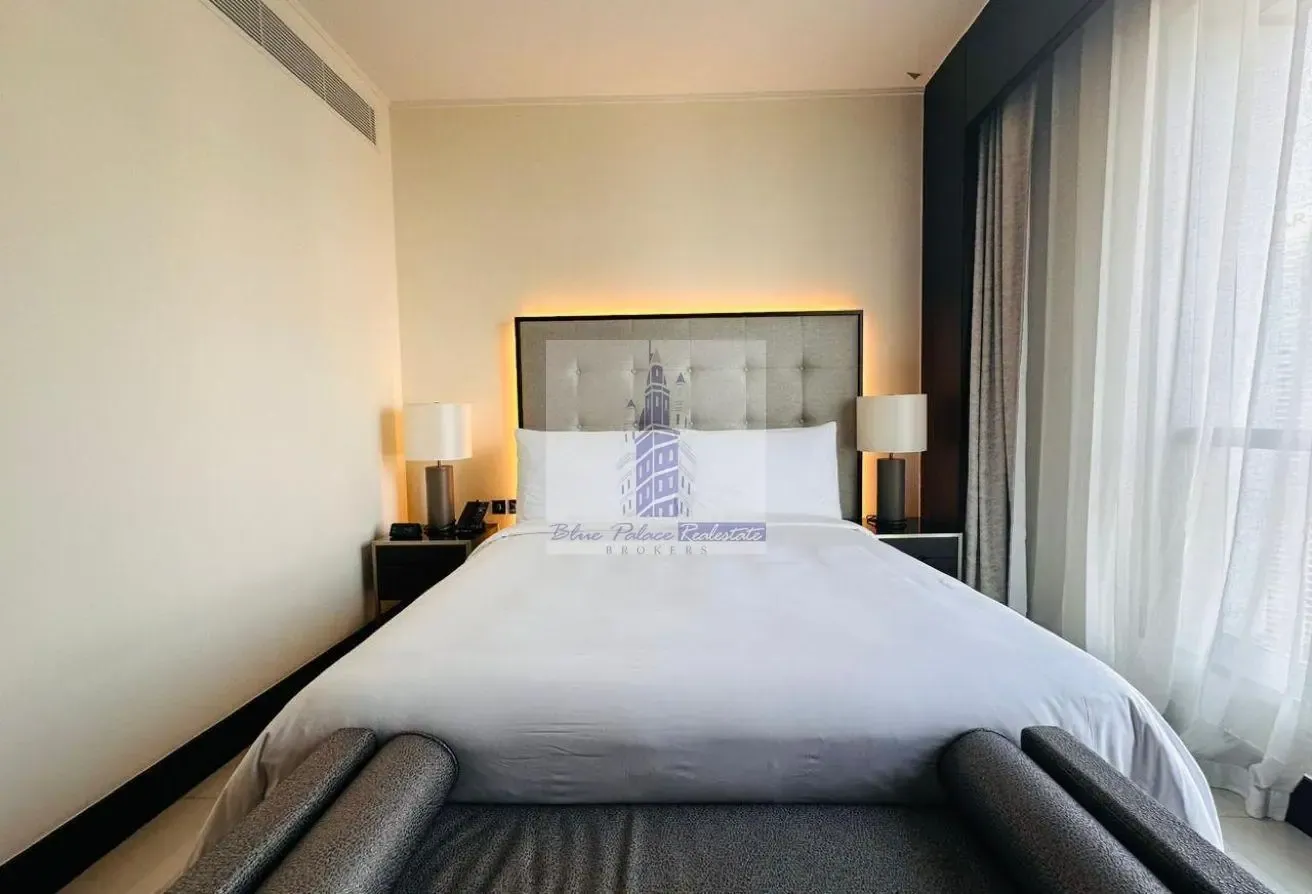 High floor OneBedroom Boulevard/B.Bay view forRent