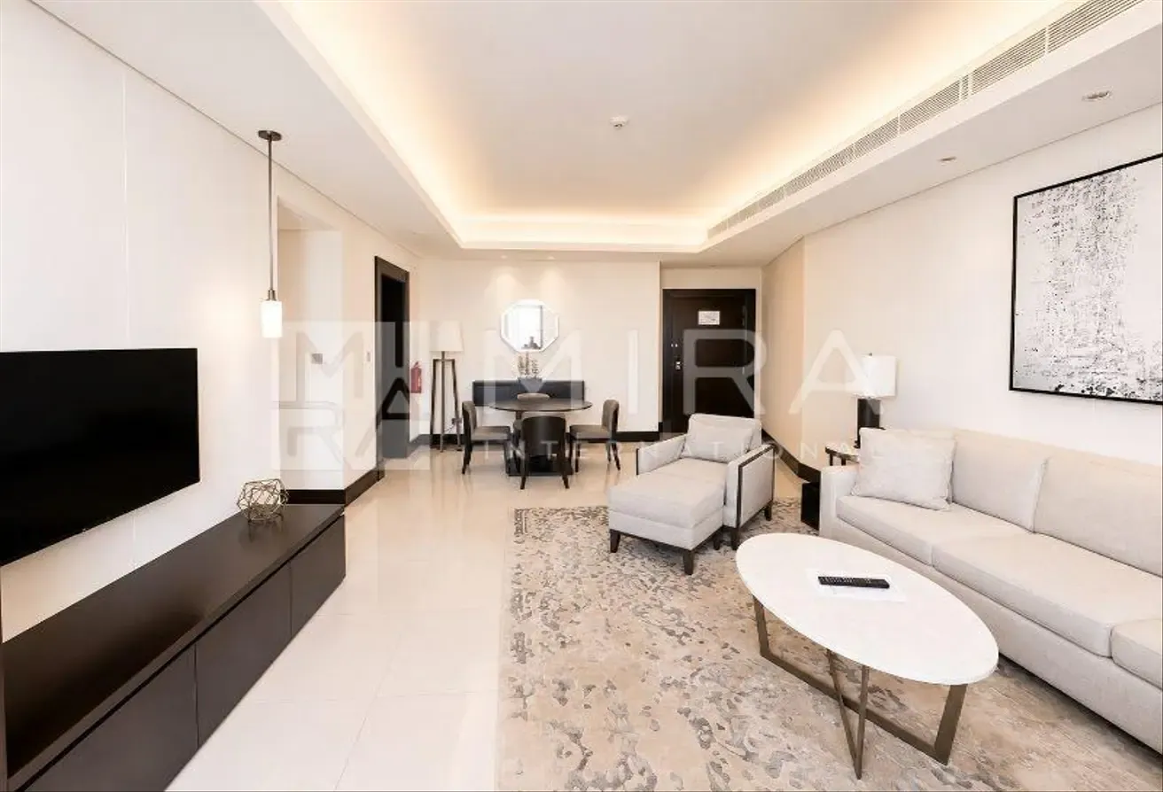 High Floor | Bills Included | Community View