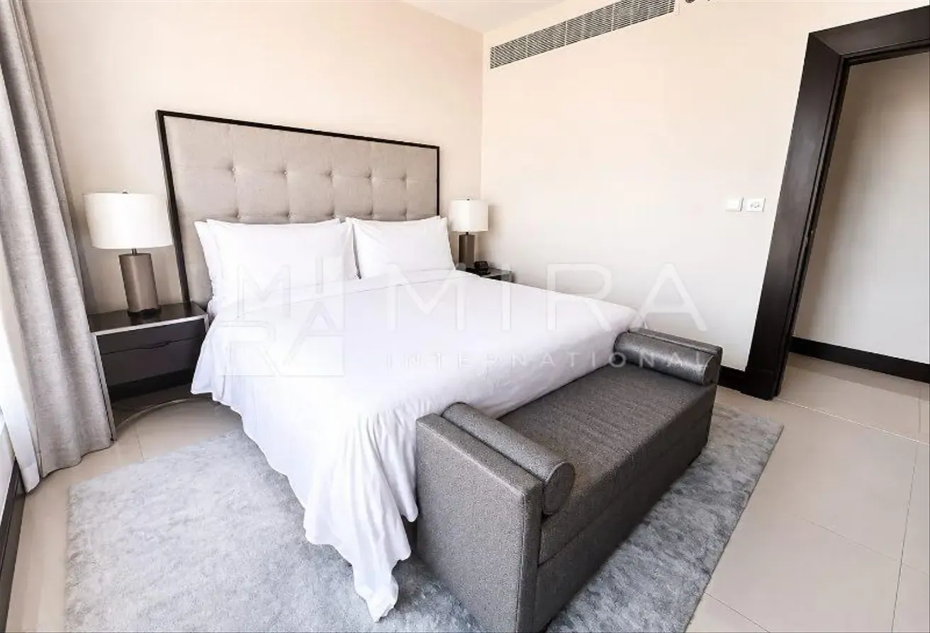 High Floor | Bills Included | Community View
