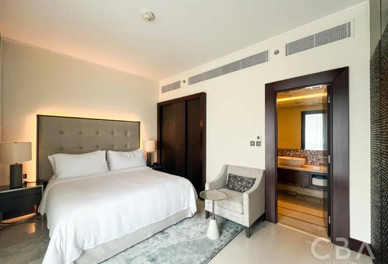 High Floor | Vacant | Boulevard View