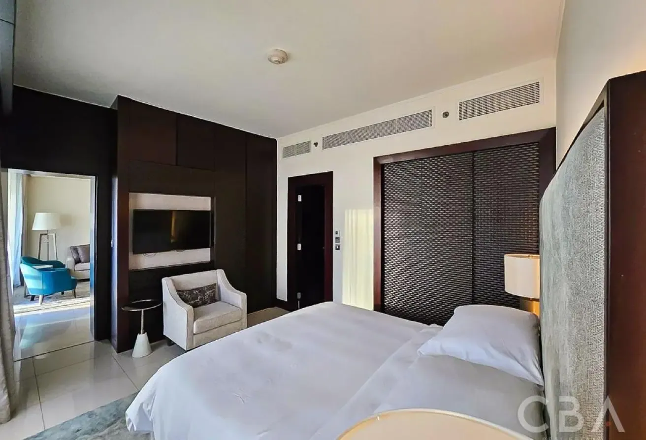 High Floor | Vacant | Boulevard View