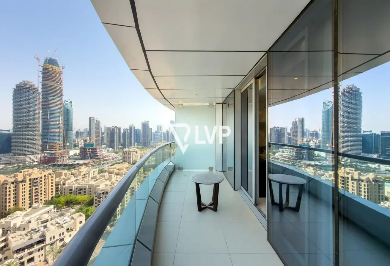 High Floor | Upgraded Unit | Fully Furnished