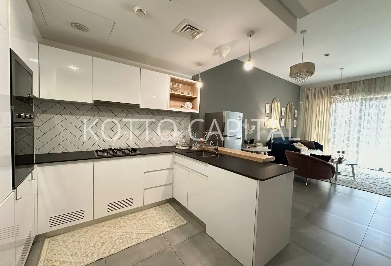Spacious 1BR+Study | Multiple Cheques | Furnished