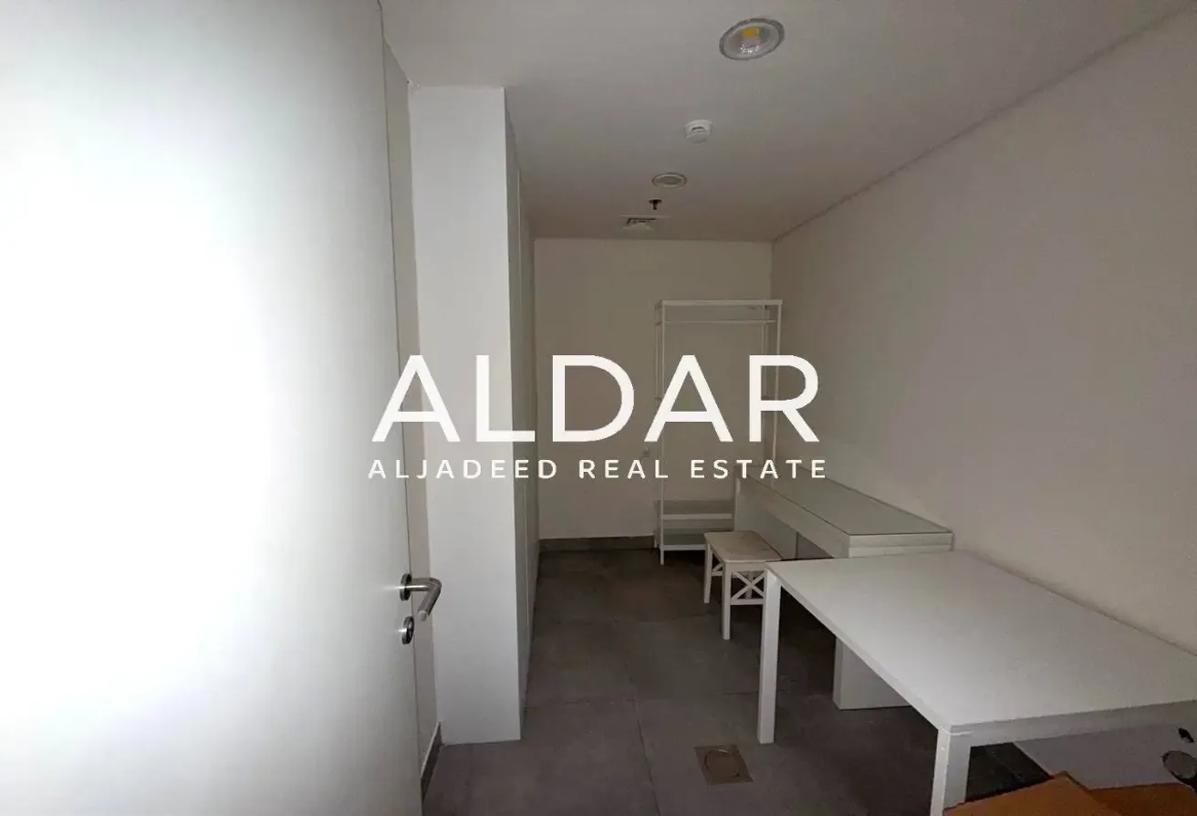 Fully Furnished |Spacious And Upgraded |Maid Room