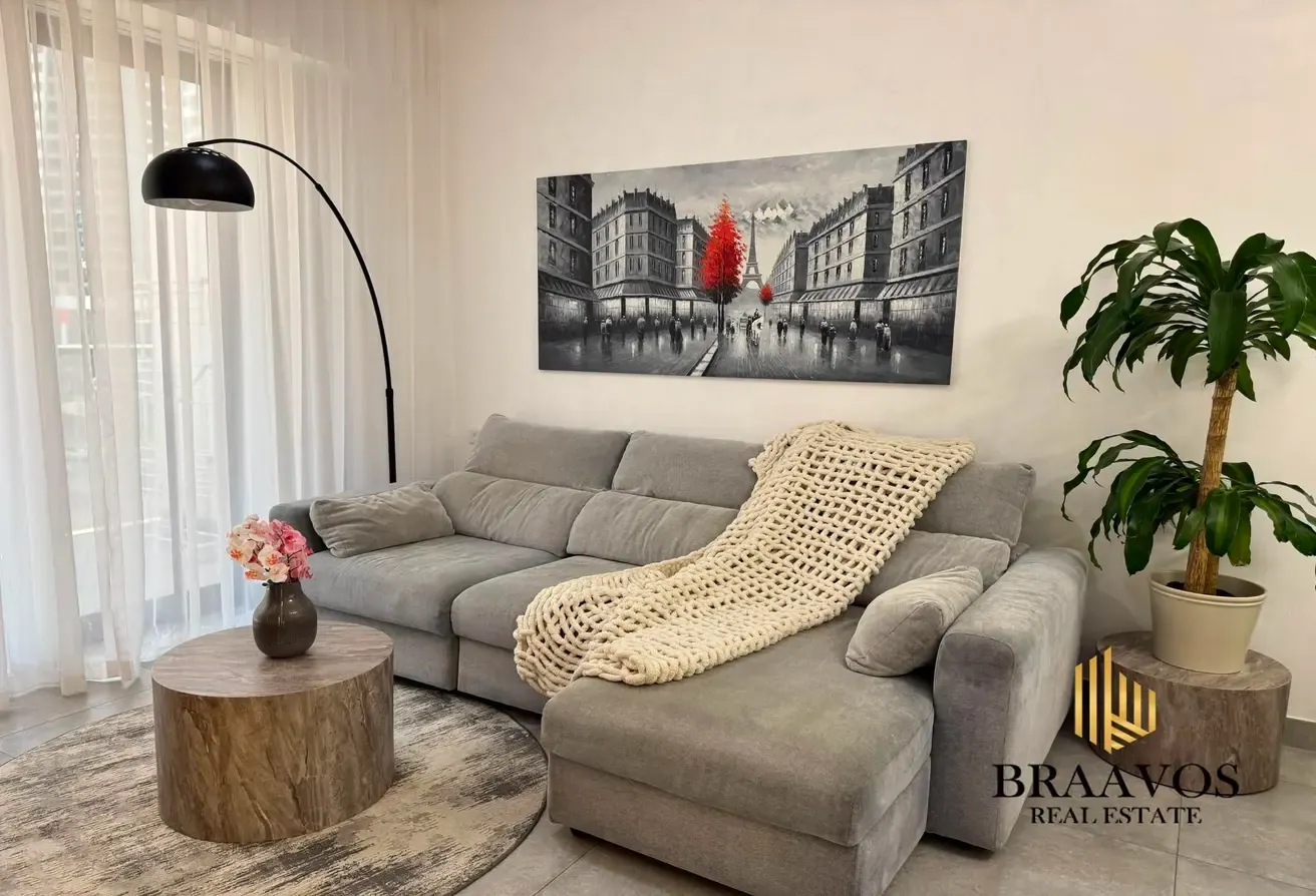 W/ MAID ROOM | MODERN | FRUNSIHED