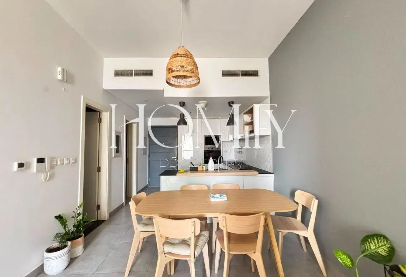 1BHK + STUDY | FULLY FURNISHED | PRESTIGIOUS LOCAT