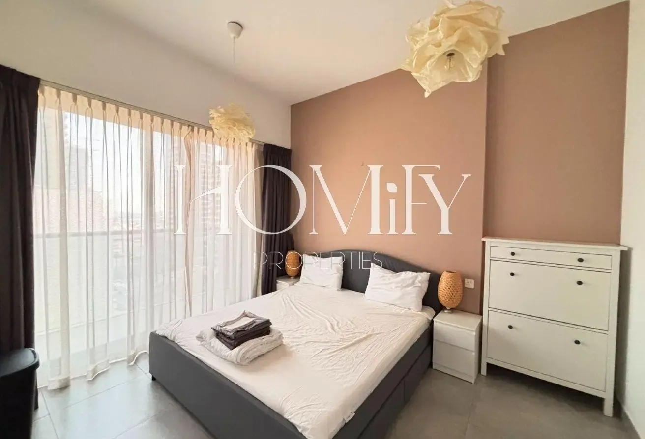 1BHK + STUDY | FULLY FURNISHED | PRESTIGIOUS LOCAT