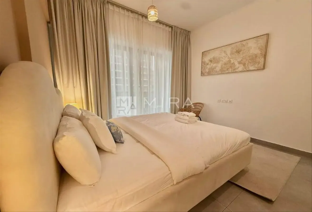 Spacious I Fully Furnished I Open To Offers