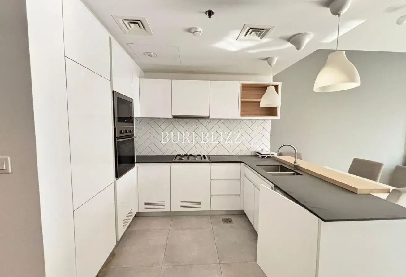 Spacious 1BR | High Floor | Vibrant Community