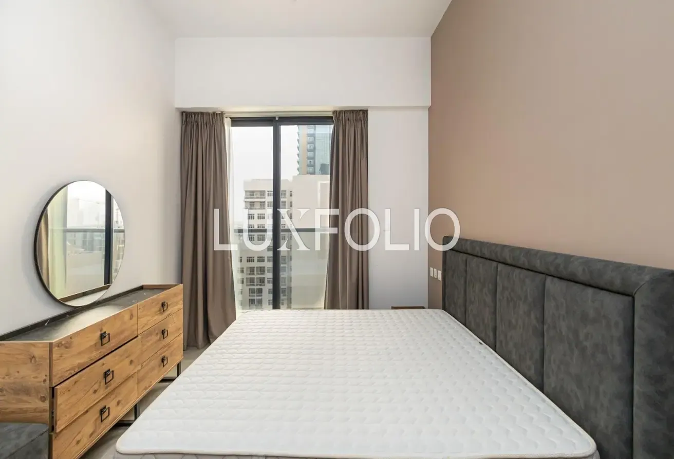 Modern Living | Fully Furnished | Vacant