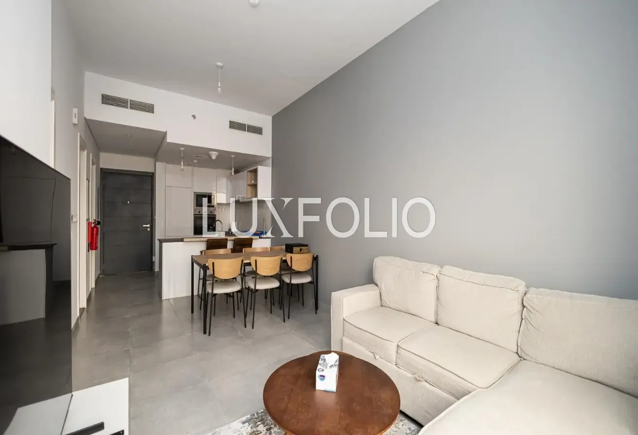 Modern Living | Fully Furnished | Vacant