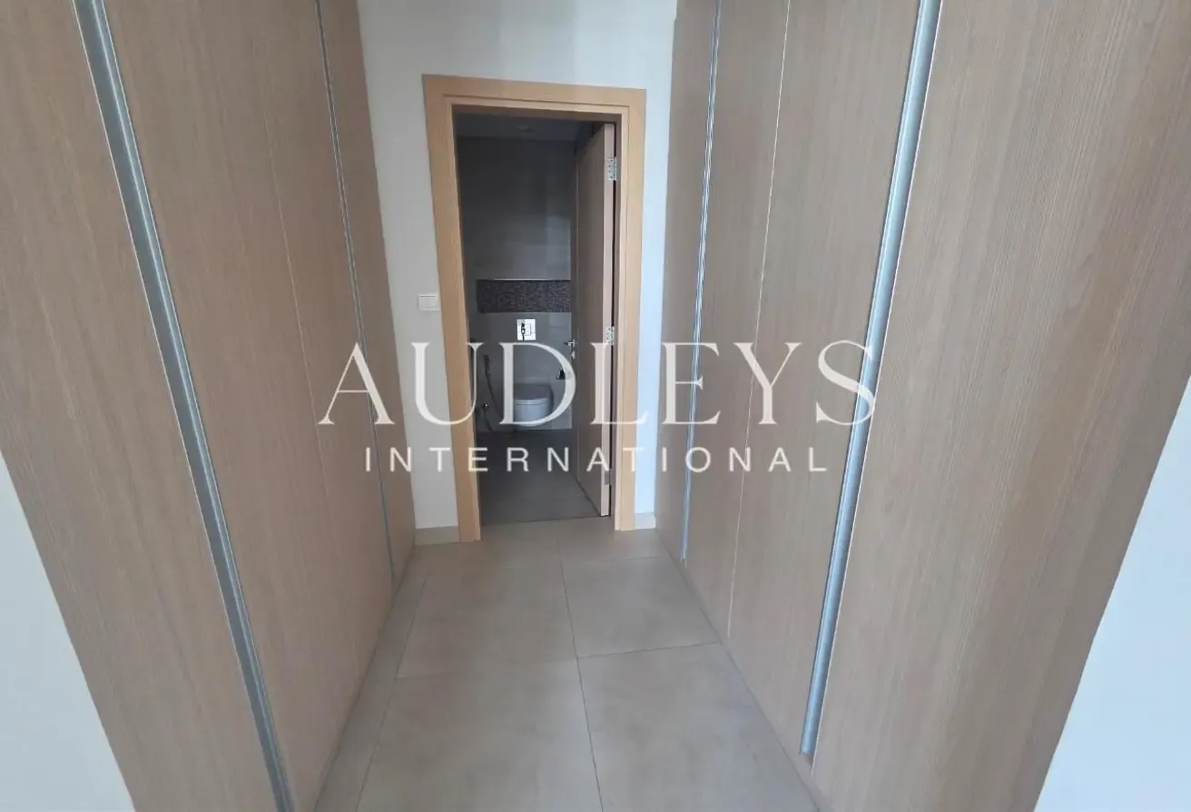 Largest 1 Bedroom Layout | Landscaped View