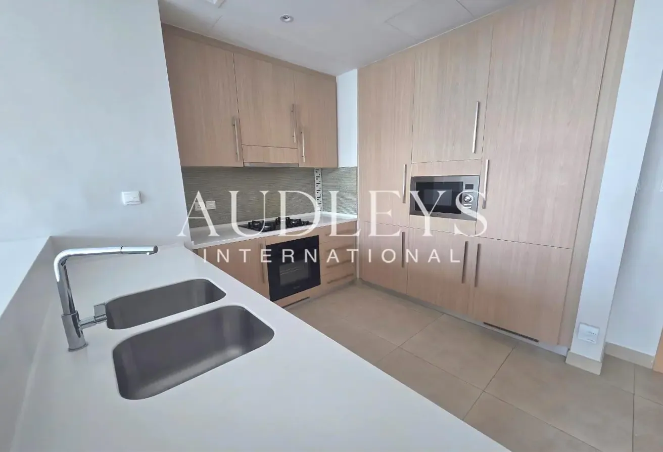 Largest 1 Bedroom Layout | Landscaped View