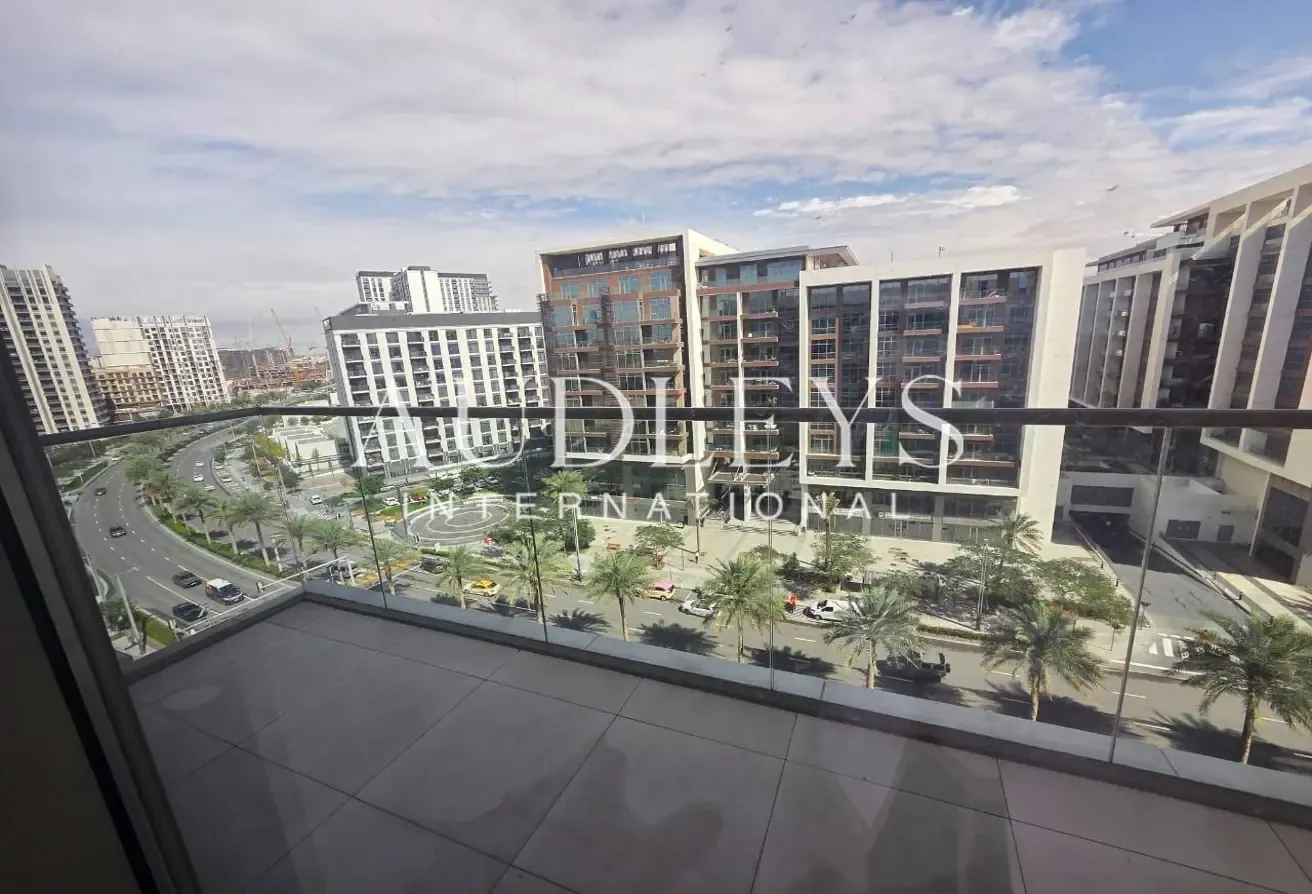 Largest 1 Bedroom Layout | Landscaped View