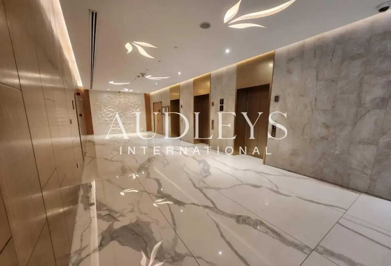 Largest 1 Bedroom | Boulevard View | No balcony