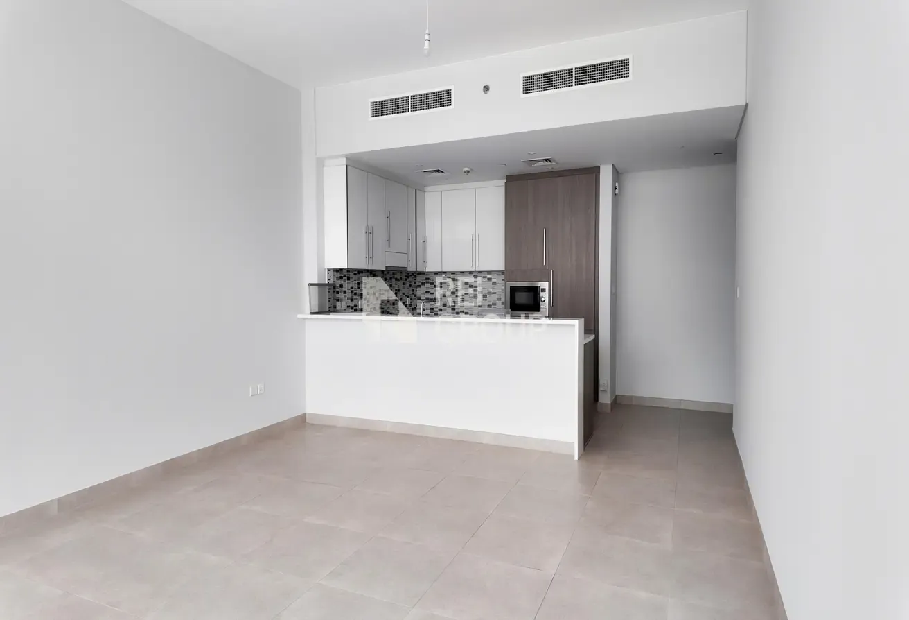 Vacant I Multiple Units Available I Community View
