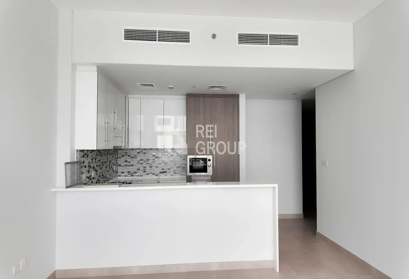 Vacant I Multiple Units Available I Community View