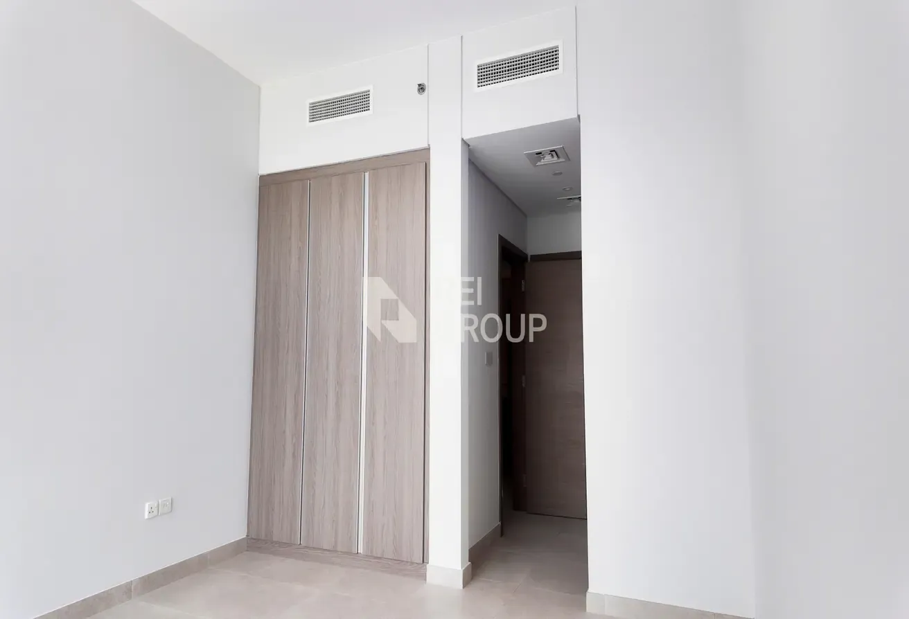 Vacant I Multiple Units Available I Community View