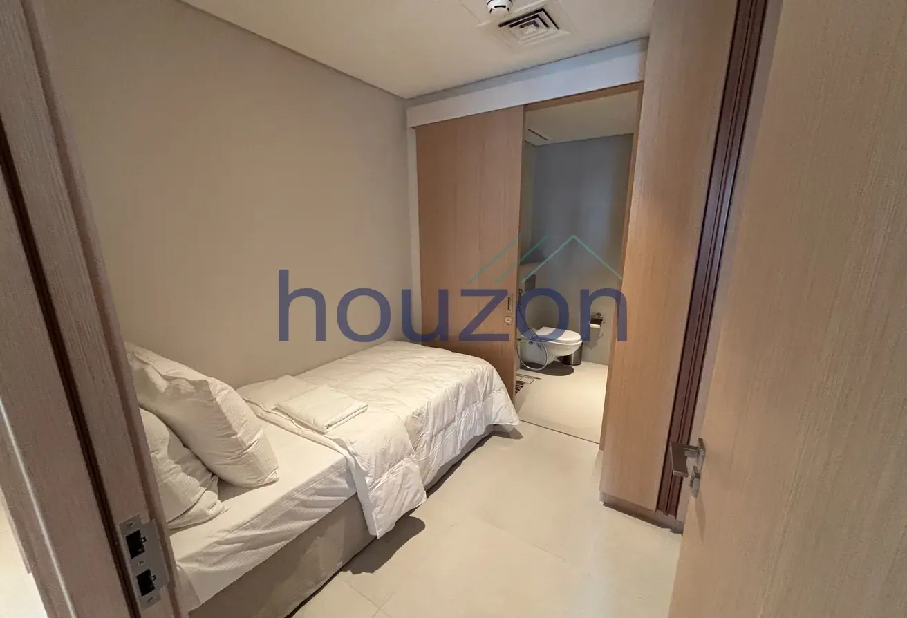 Burj Khalifa View | Spacious 3BR + Maids Room