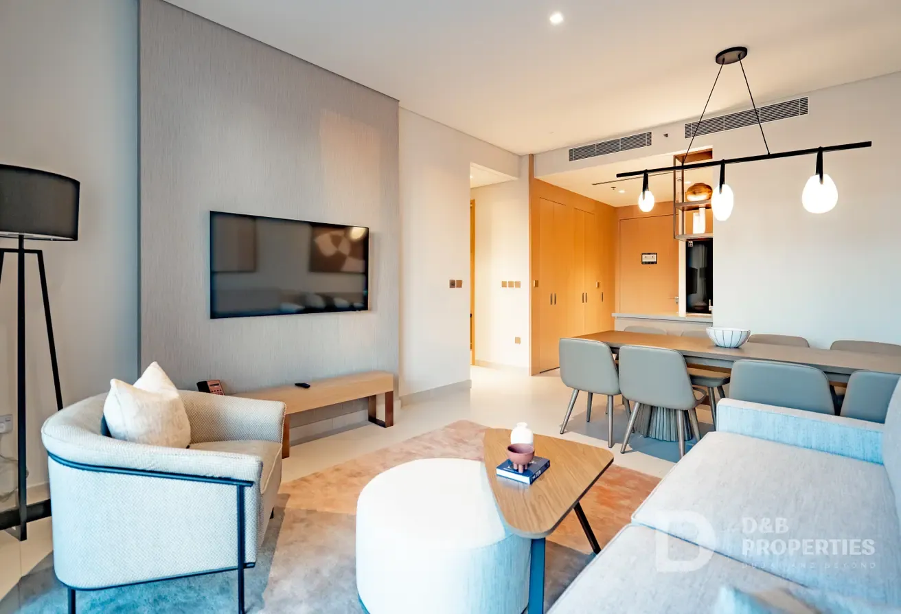 Luxury Apartment | High Floor | Vacant