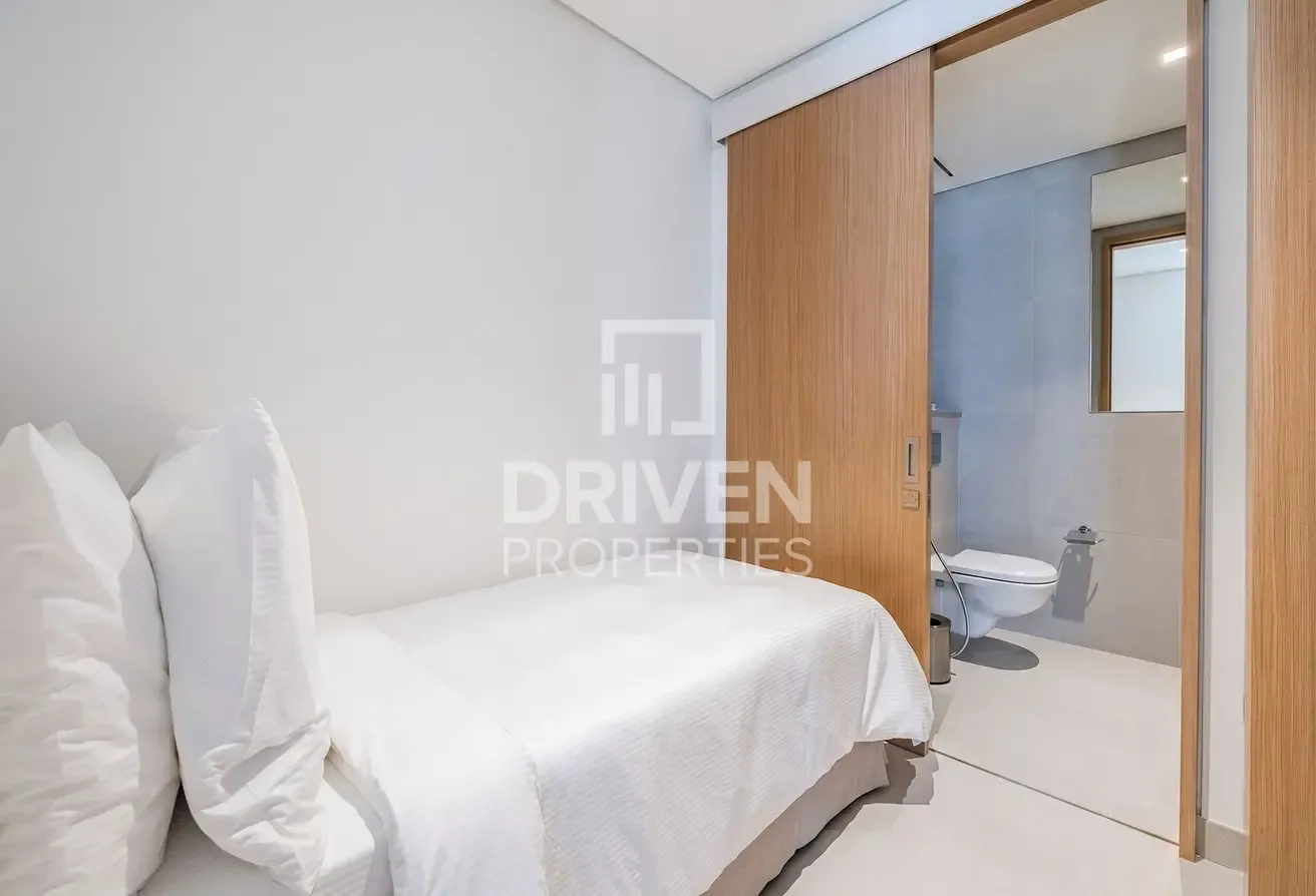 Biggest Layout | Full Burj Khalifa View | Spacious