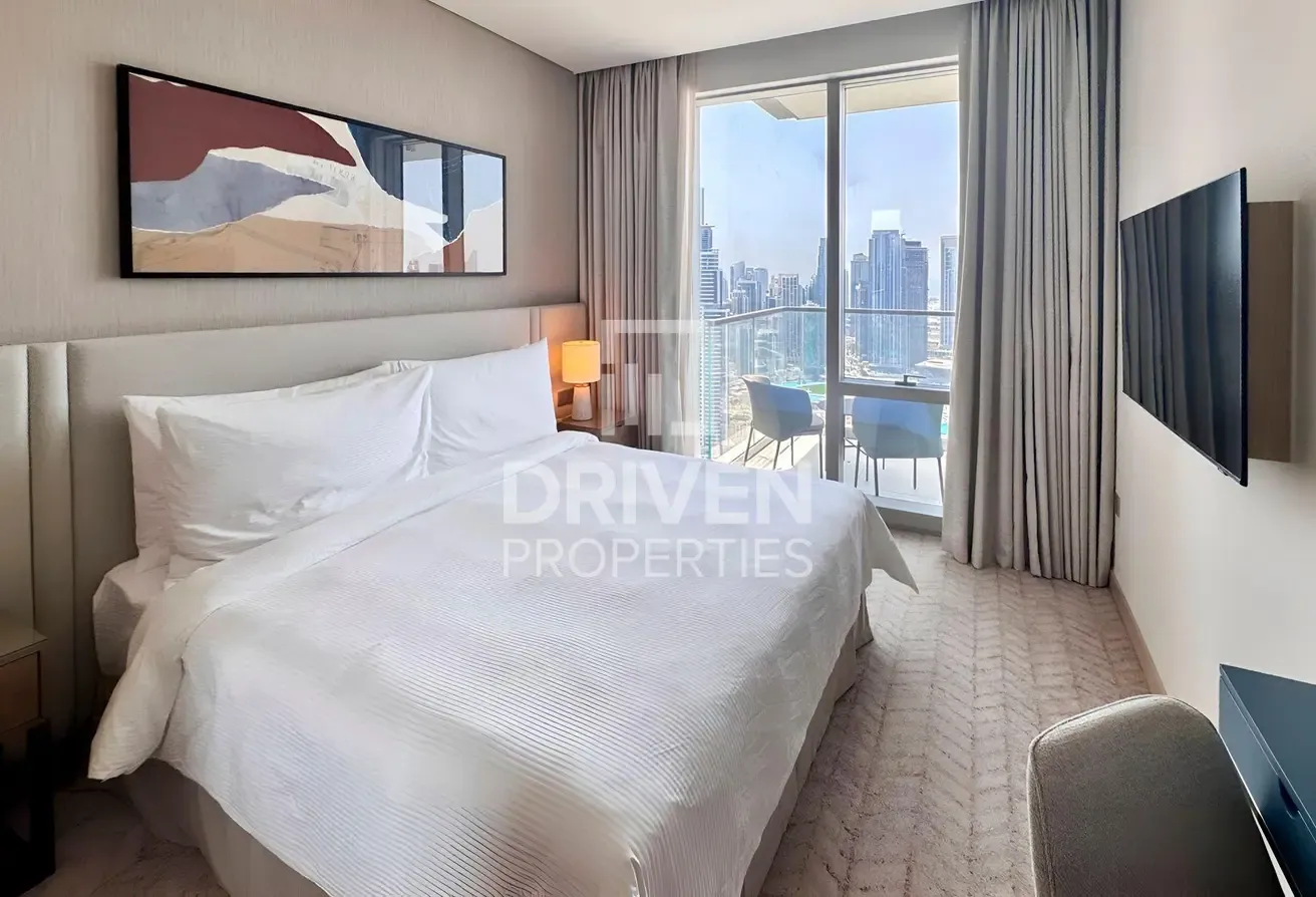 Luxury Living | Vacant | Stunning Burj View