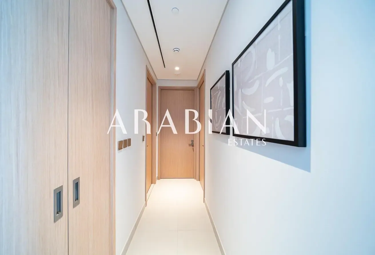 Burj Khalifa View | Maidsroom | Direct Mall Access