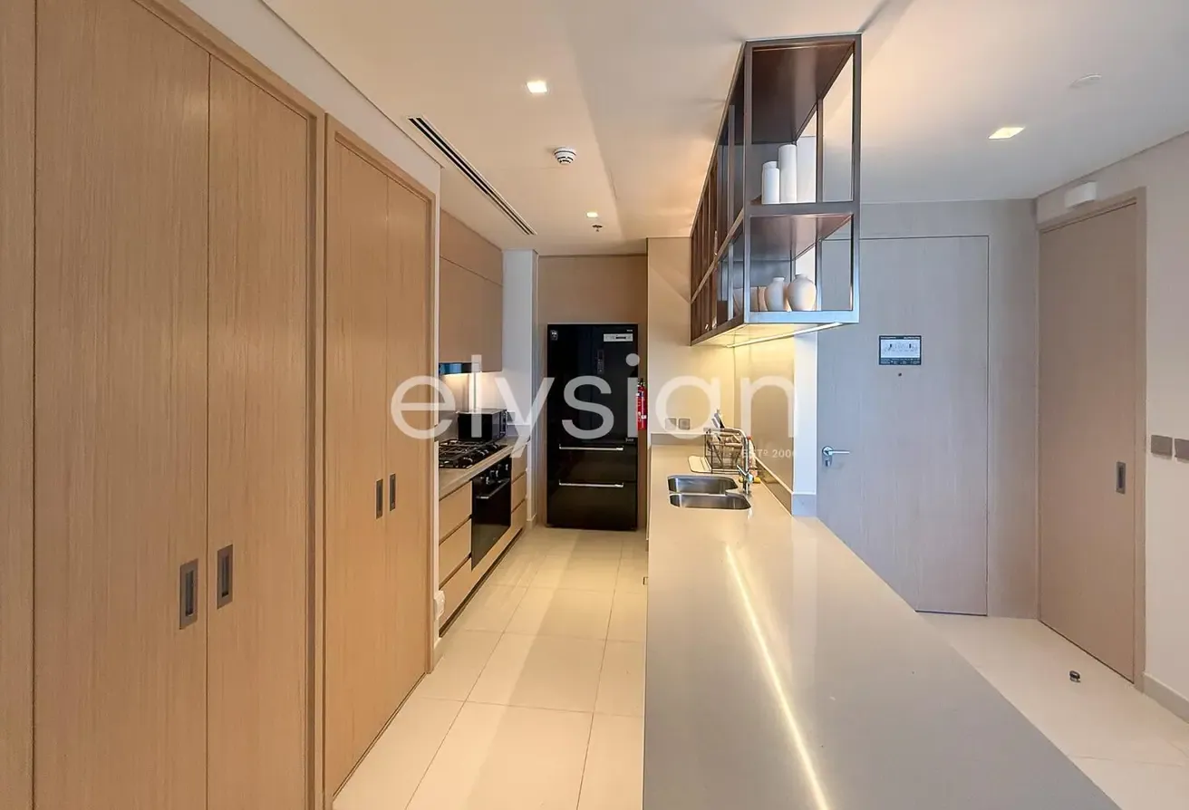 Burj View | Luxury Living | Spacious