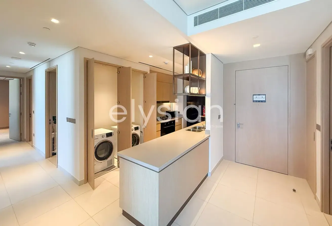 Burj View | Luxury Living | Spacious