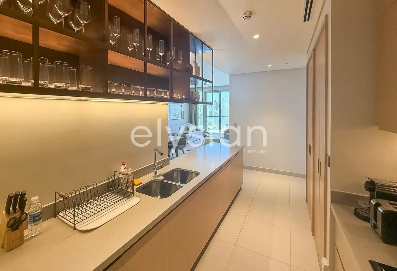 Burj View | Luxury Living | Spacious