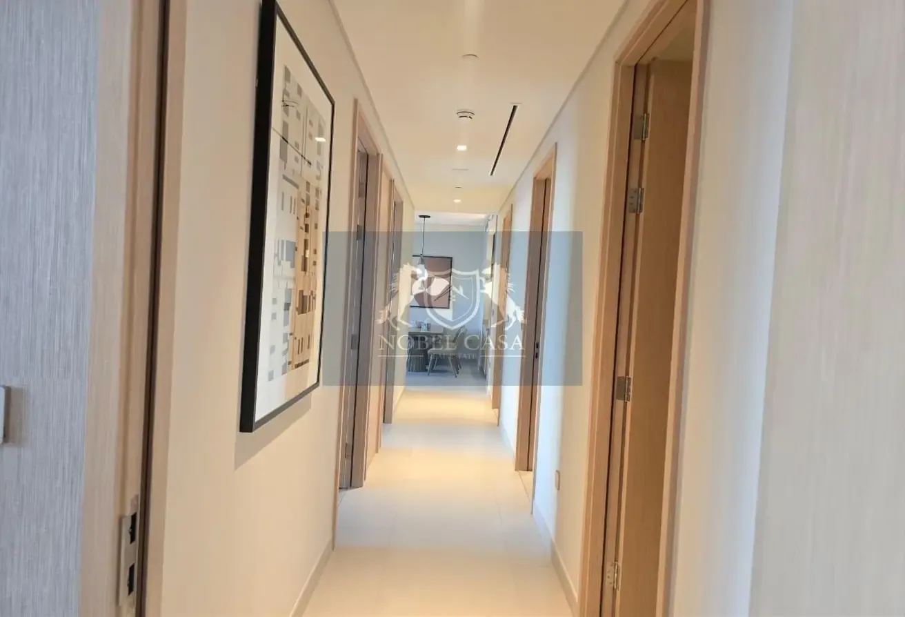 Prime 3BR+Maid | Burj View | Direct Mall Access