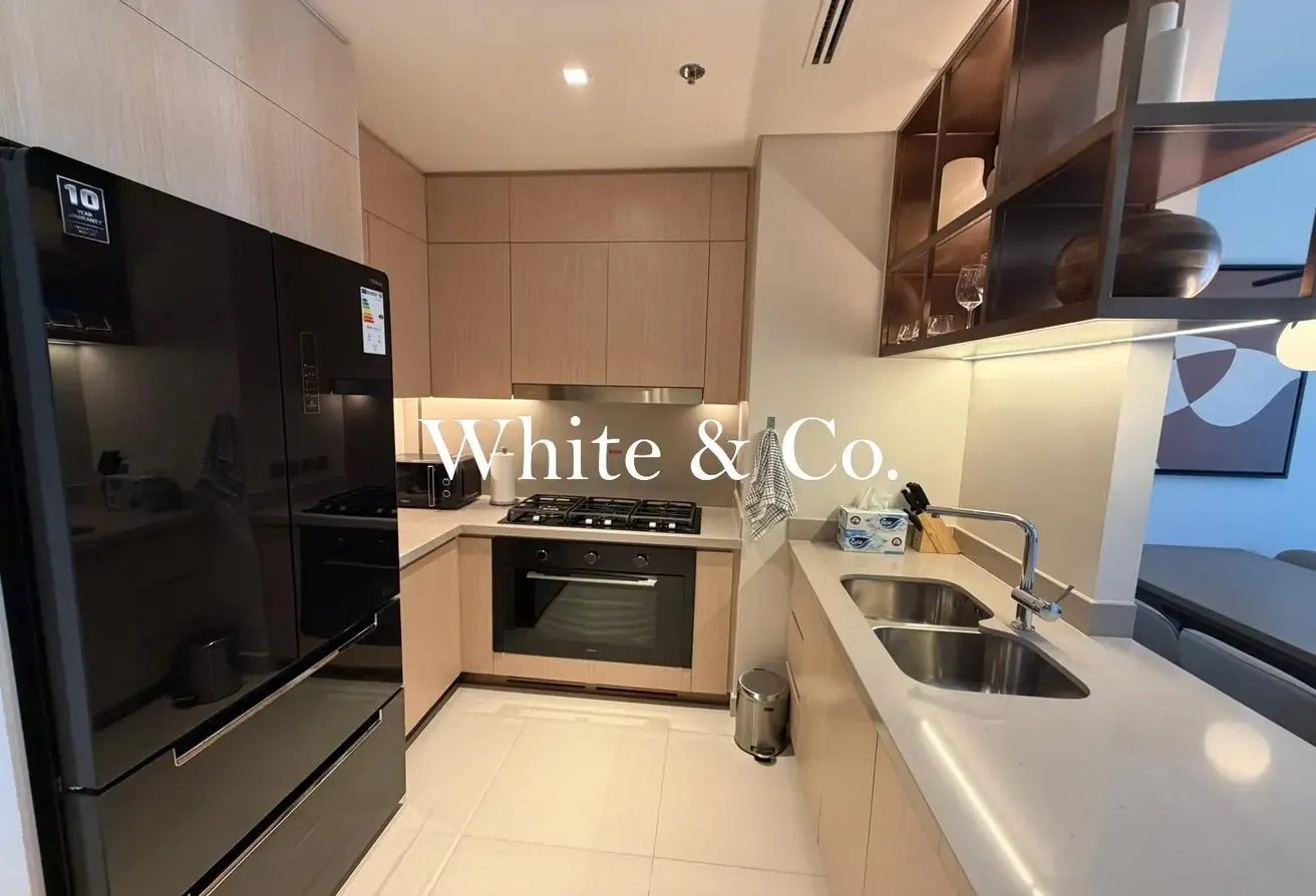 Burj Khalifa | Mall Access | Furnished