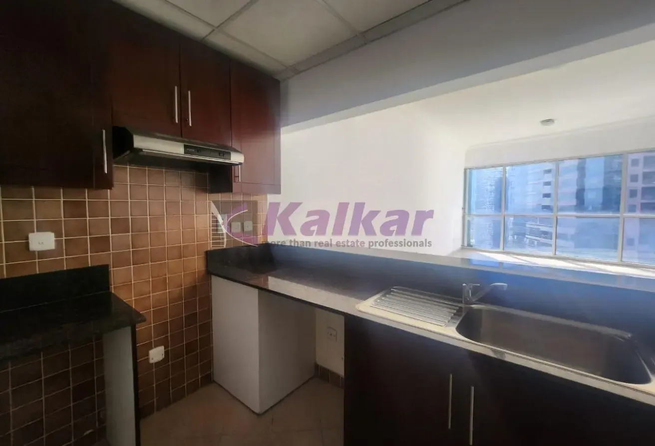 Lake view / Higher floor / With balcony