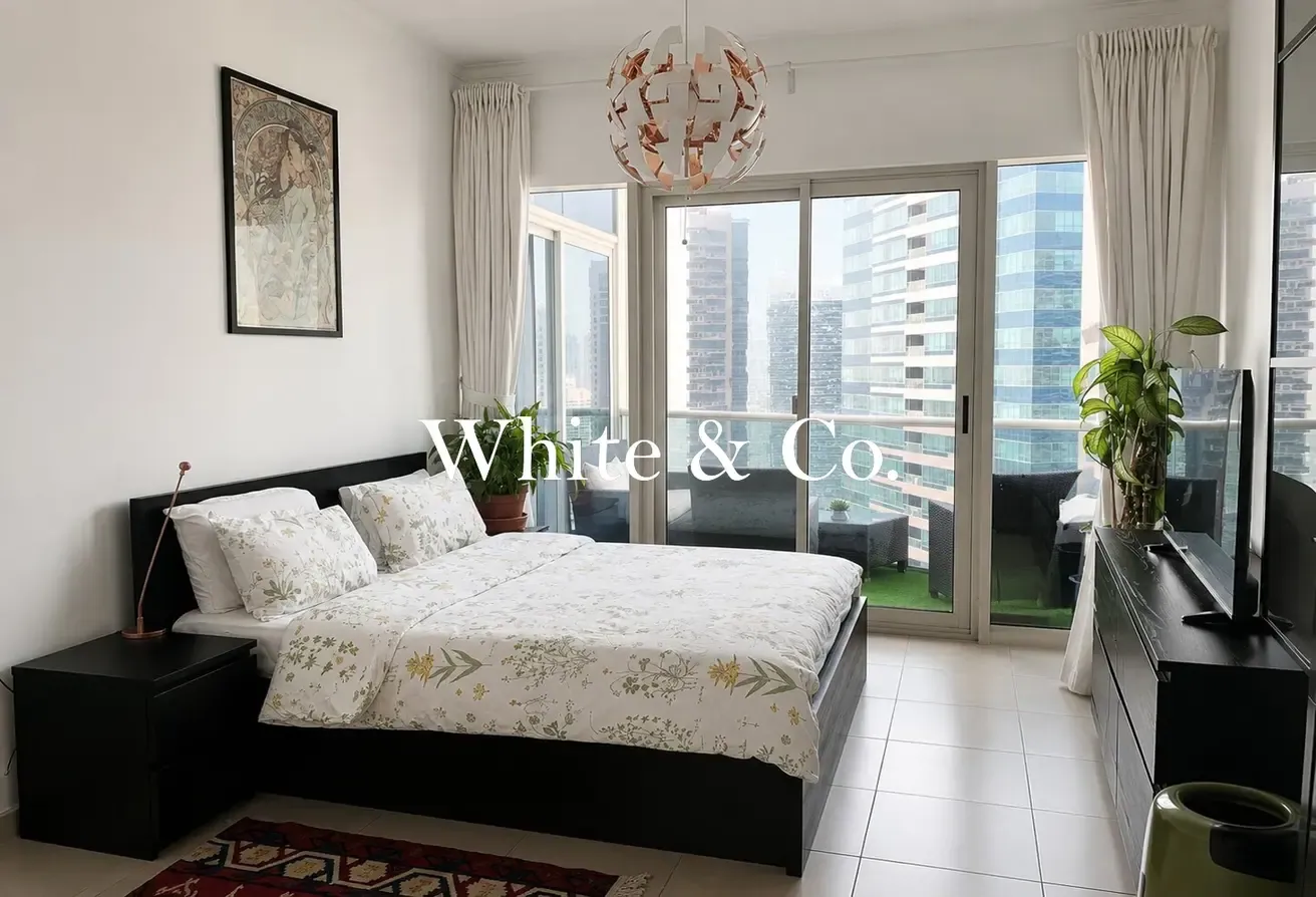 Lake View | Unfurnished | Storage Room