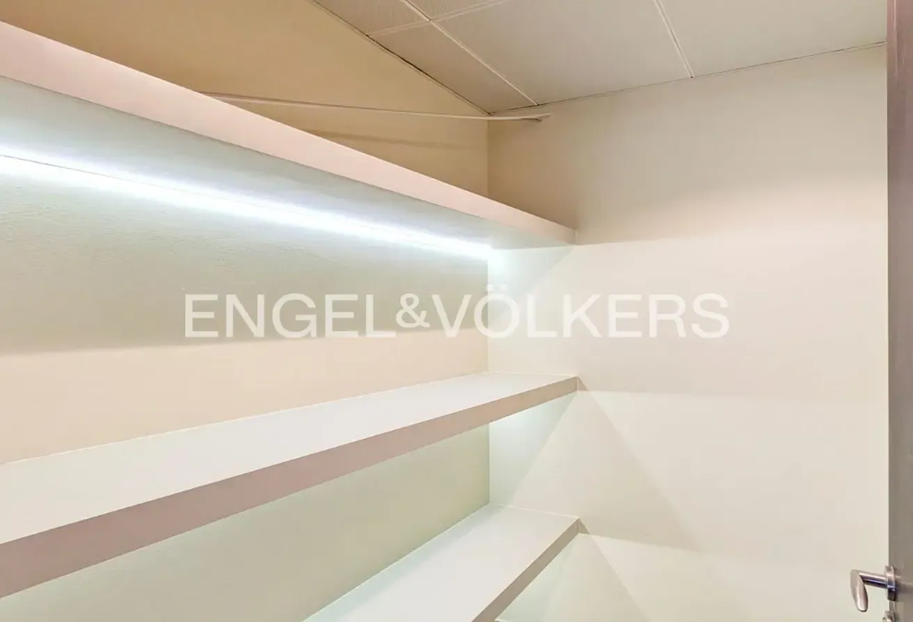 Renovated | Modern Finishes | White Goods Included