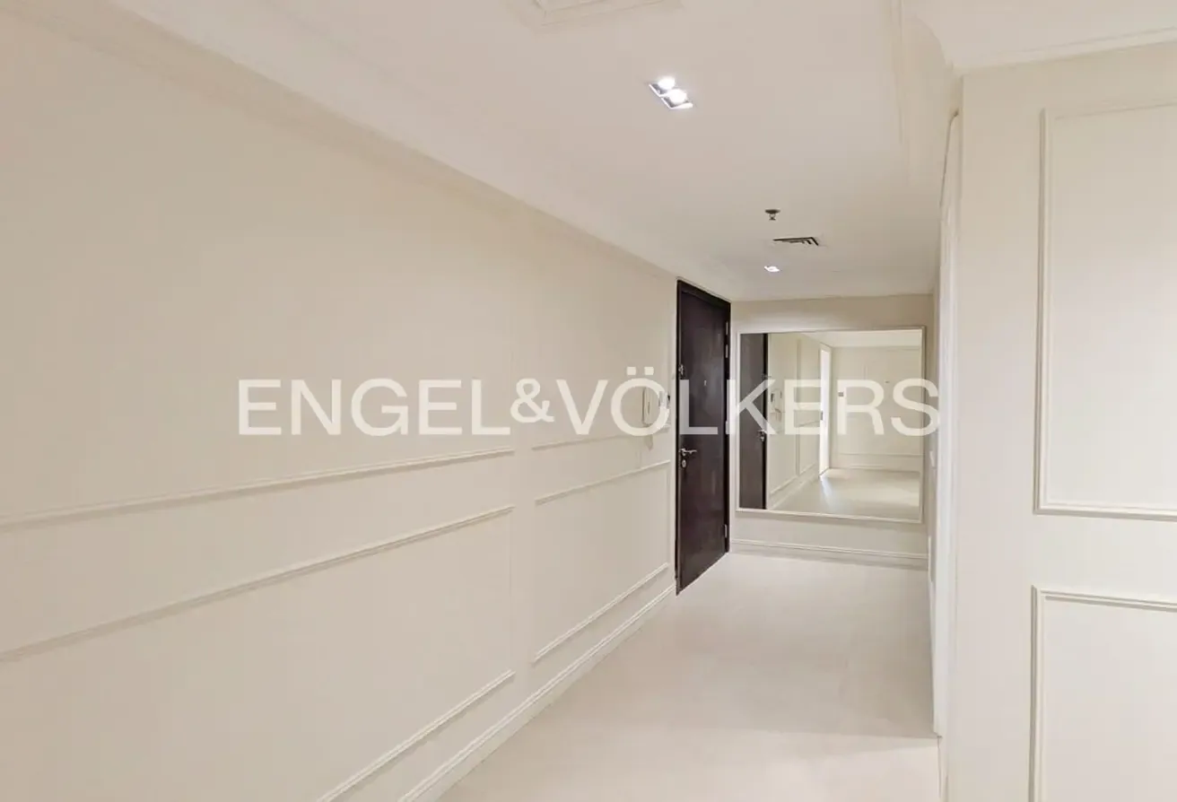 Renovated | Modern Finishes | White Goods Included