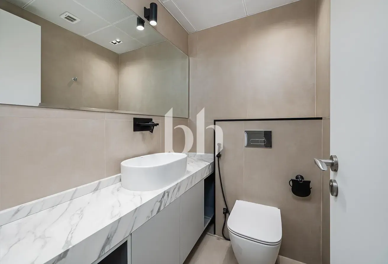 Premium 1BR Apartment | Community View | JLT