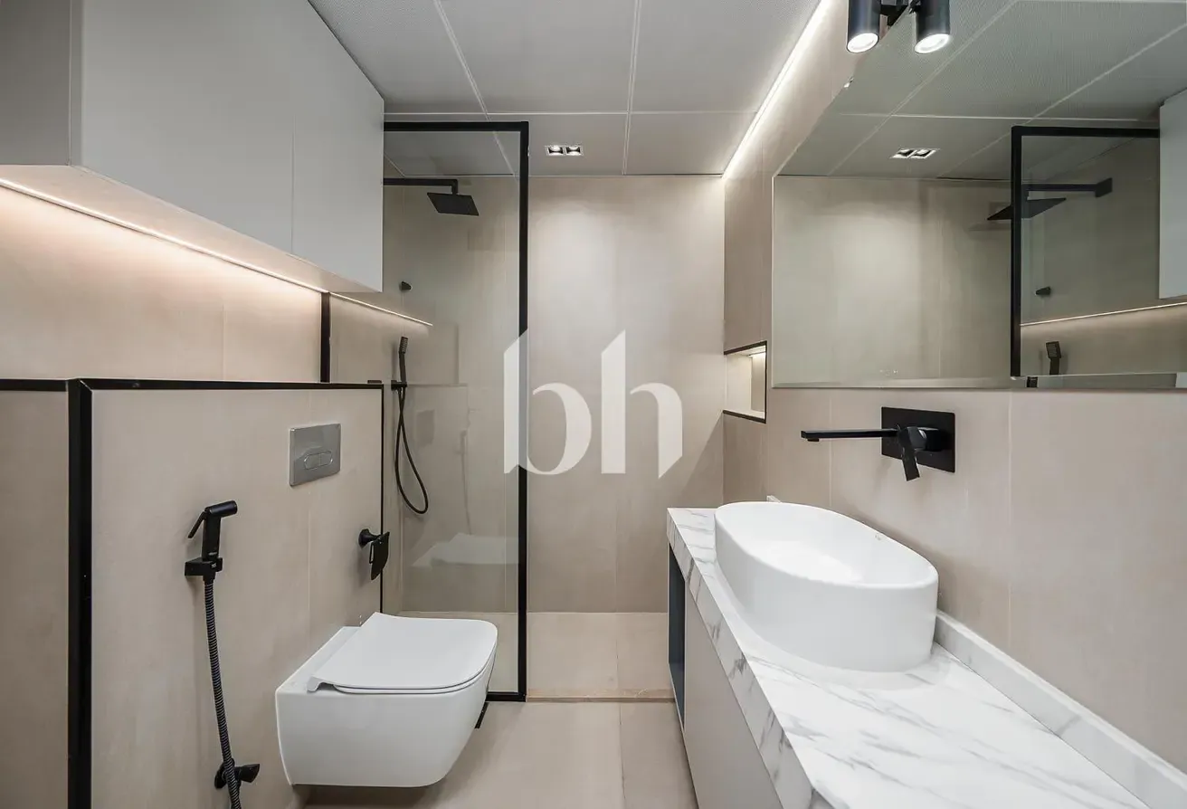 Premium 1BR Apartment | Community View | JLT