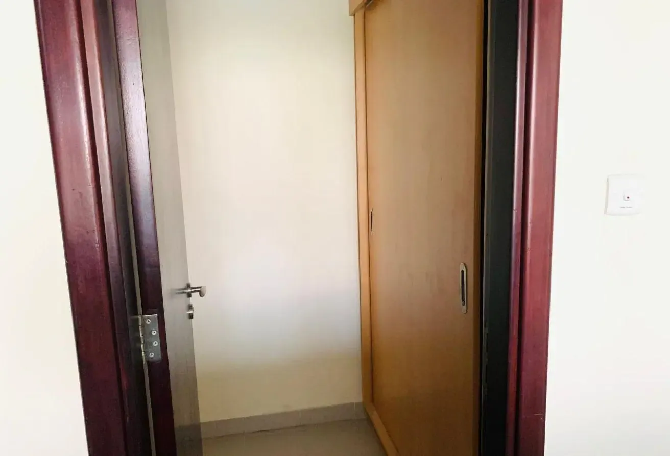 1BHK+STORE| WITH BALCONY| READY TO MOVE IN|