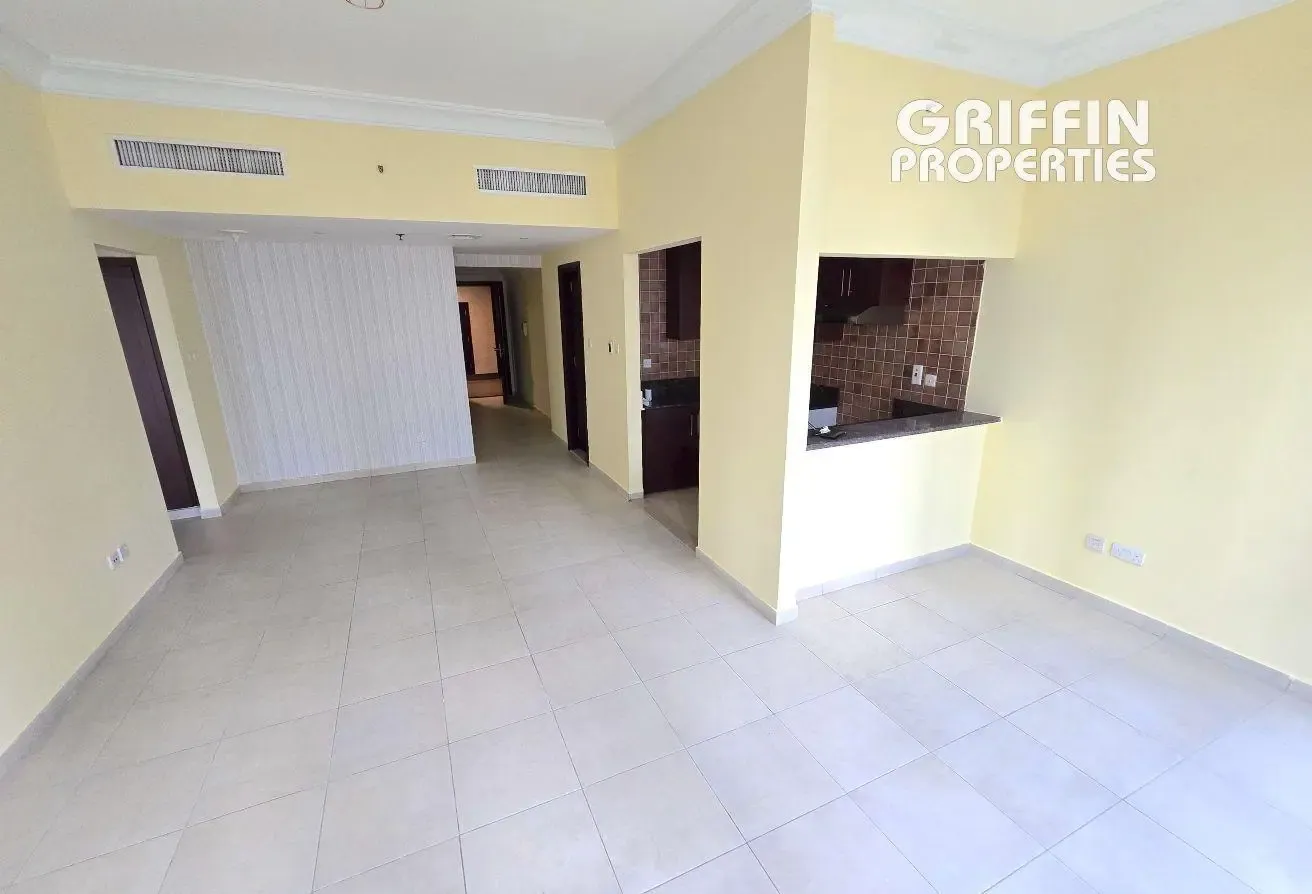 1BED | Lake View |Unfurnished |Vacant | High Floor