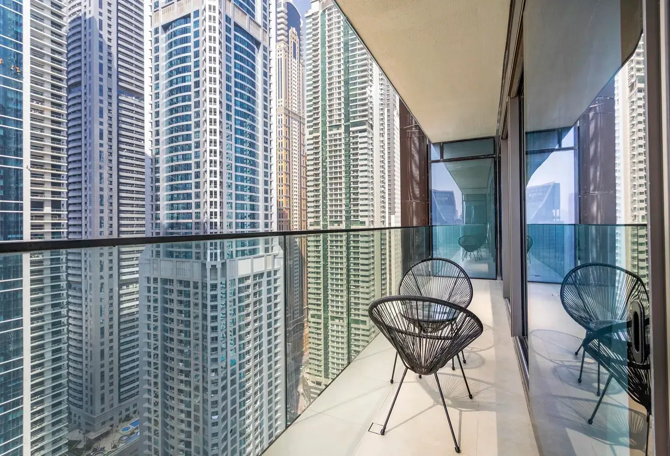 Flexible Cancellation Terms | Next to Marina Walk