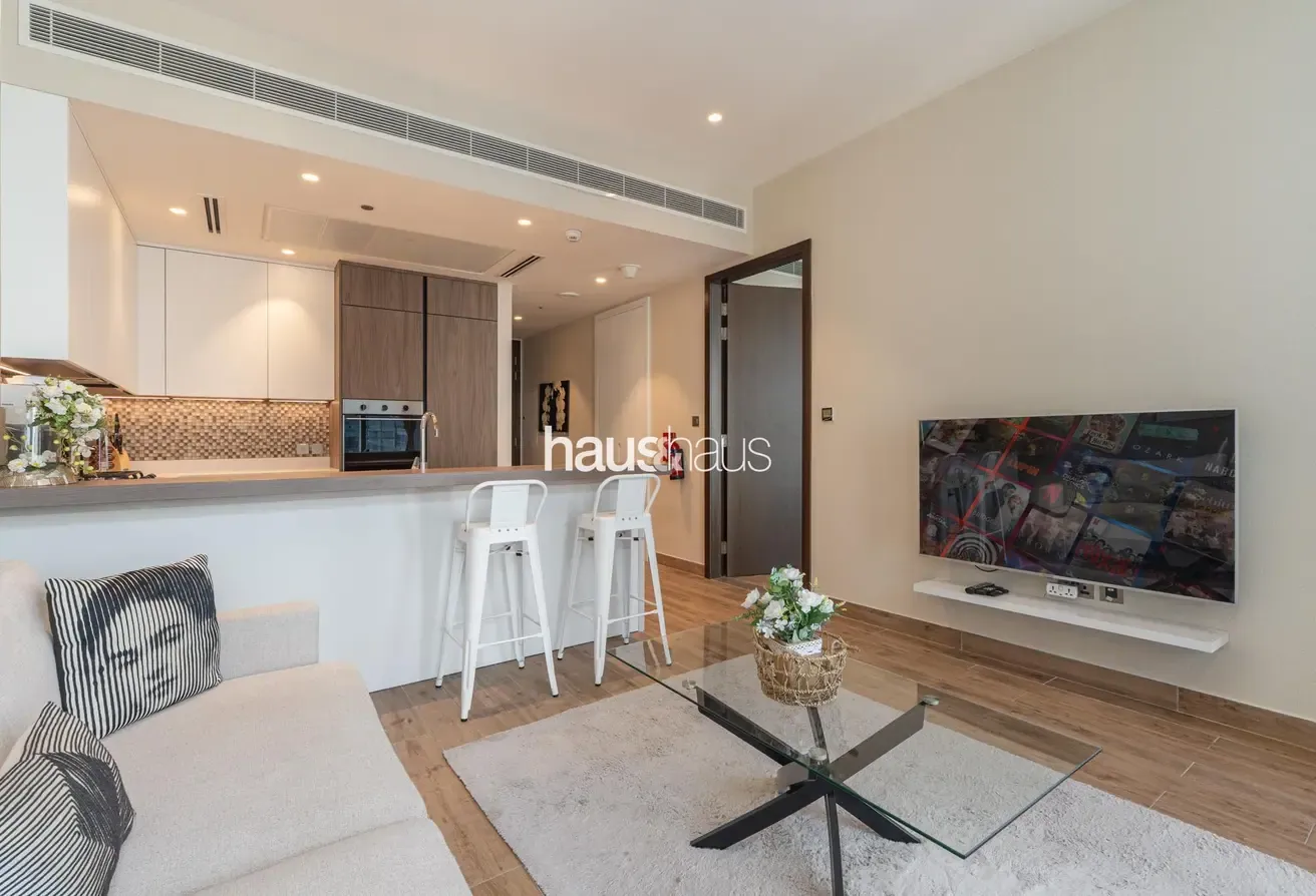 High Floor | Partial Marina View | Cosy 1BR