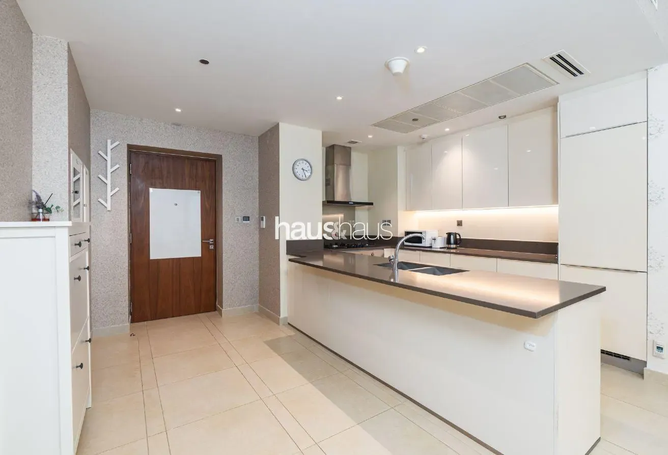 High Floor | Pool View | Vibrant Marina Living