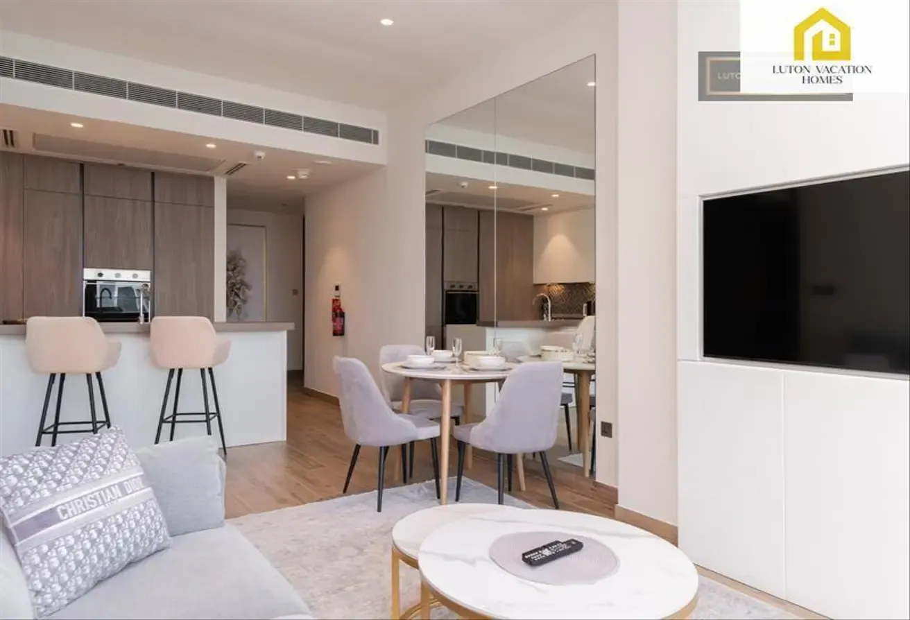 Incredible 1BR Marina View, Jumeirah Living