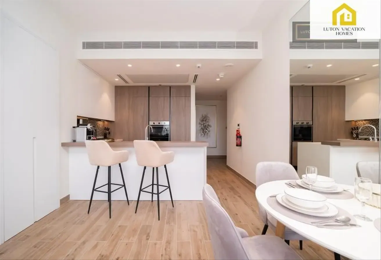 Incredible 1BR Marina View, Jumeirah Living