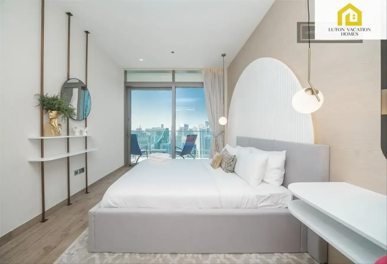 Incredible 1BR Marina View, Jumeirah Living